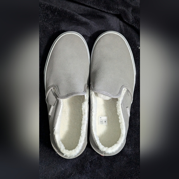 Vans Asher Faux Shearling Slip-On Suede Sneakers Women’s Size 5 Gray & White - Picture 13 of 16